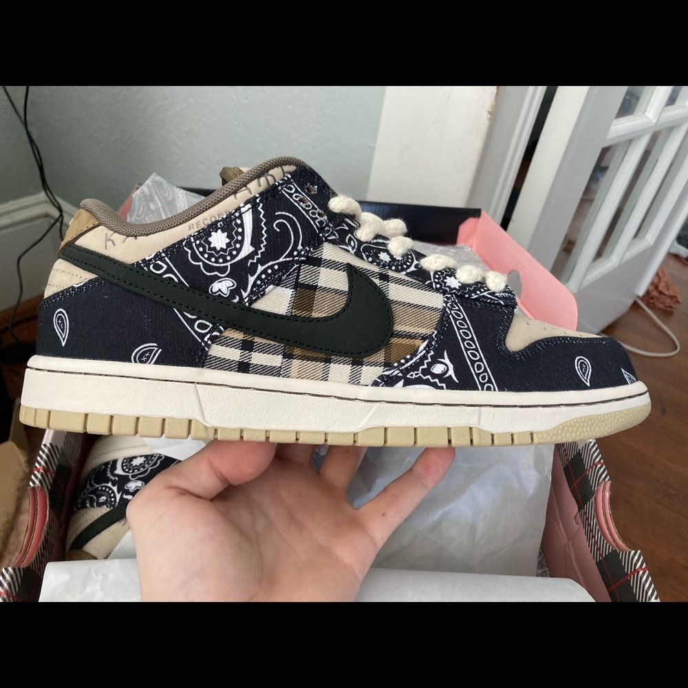 Nike SB Dunk Low Travis Scott